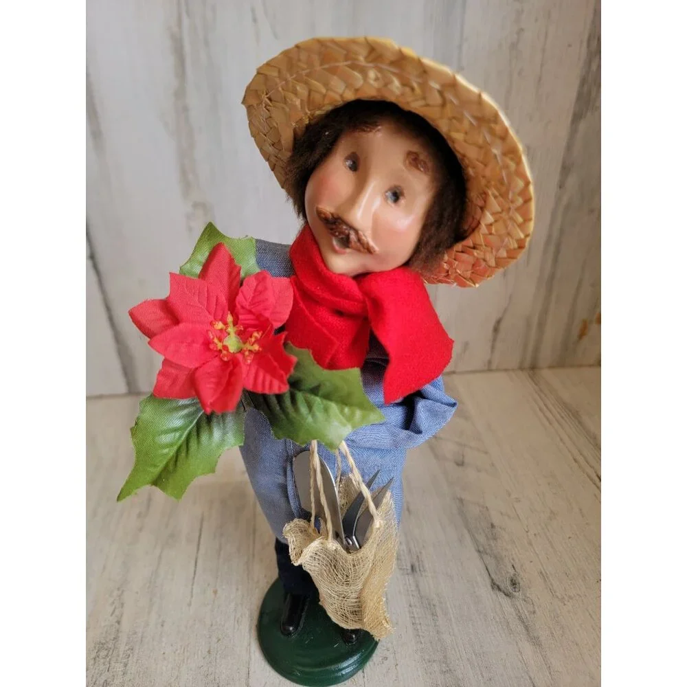 Byers Choice Gardener‎ man poinsettia flower vintage figure shovel